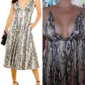 Jennifer Lopez 100 snake low neck, midi, dress M